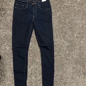 Women’s Jeans